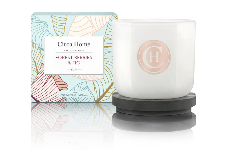 Circa home limited edition forest berries & fig classic candle – $32.95