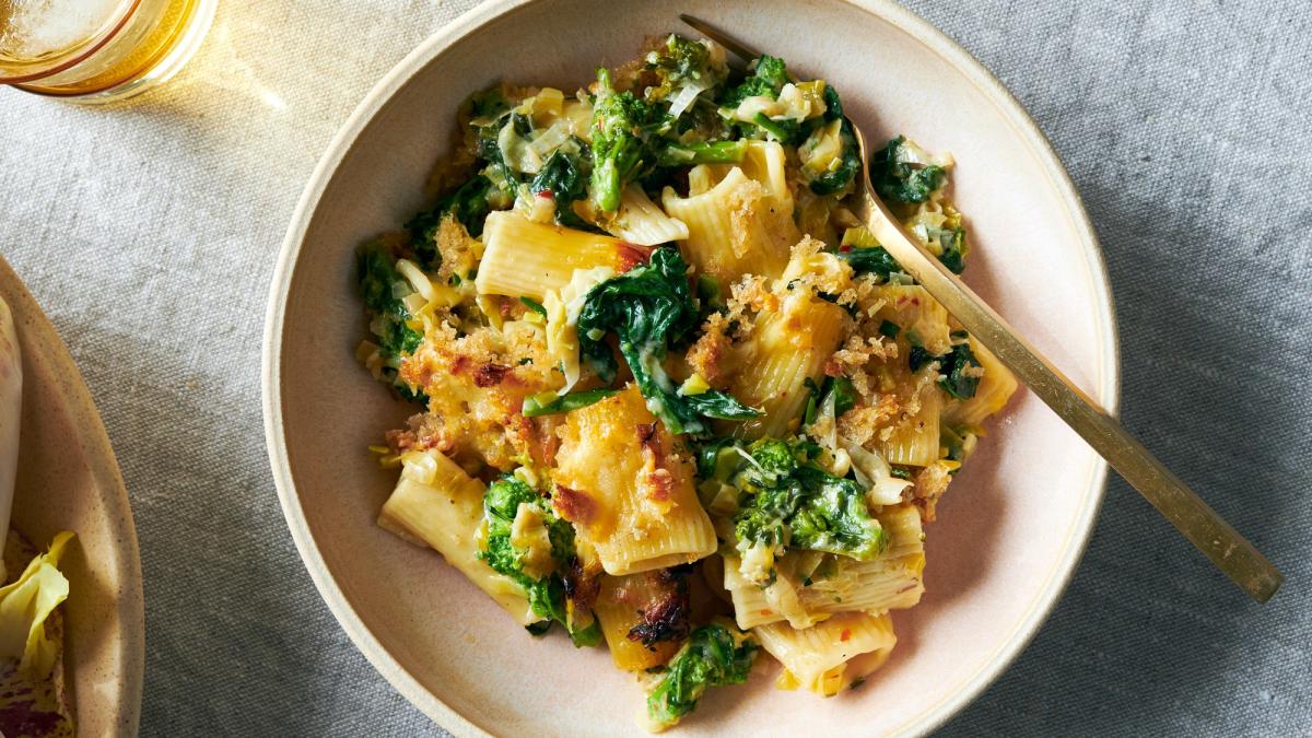 Alison Roman Made a Creamy, Cheesy, Spicy Baked Pasta