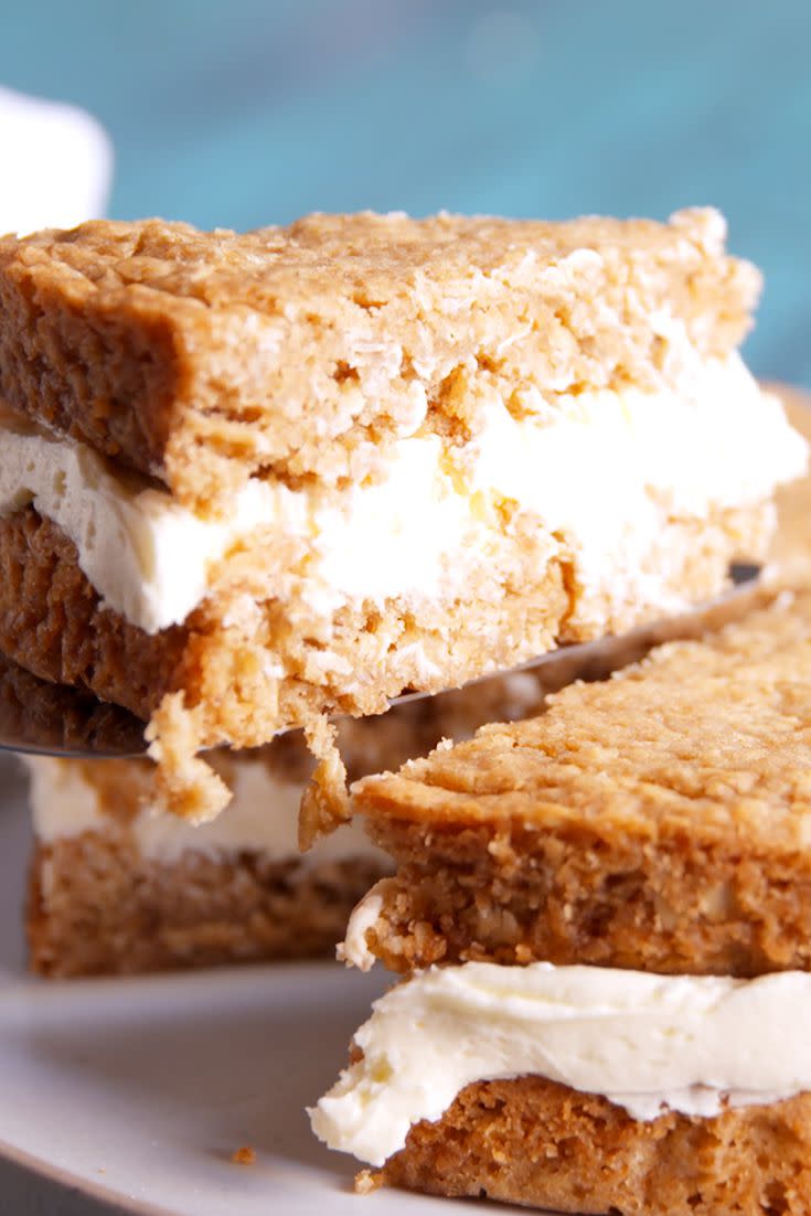 Giant Oatmeal Cream Pie