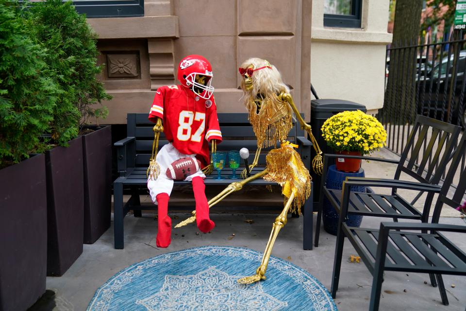 A Taylor Swift and Travis Kelce Halloween display on Garden street on Oct. 10, 2023. Halloween displays can be found along Bloomfield and Garden streets in uptown Hoboken.