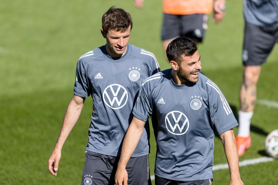 Die beiden DFB-Rückkehrer Thomas Müller (l.) und Kevin Volland. (Bild: Getty Images)