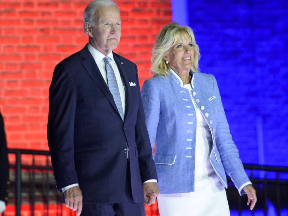 Joe und Jill Biden reisen alleine zur Beerdigung der Queen. (Bild: imago/UPI Photo)