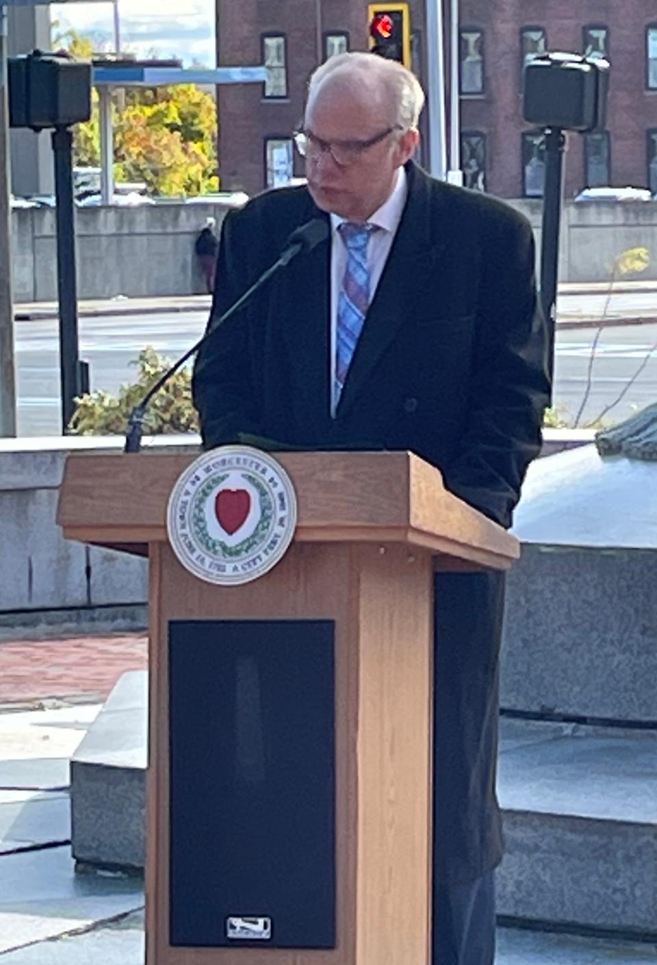 Mayor Joseph Petty speaks at the veterans memorial at Lincoln Square at the Worcester Veterans Day parade.