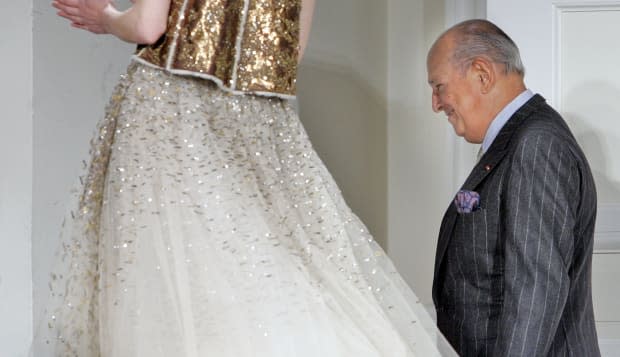 Obit Oscar de la Renta Dresses Photo Gallery