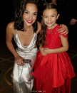 <p>Für die 7-jährige Kinderschauspielerin Brooklynn Prince wurde bei den diesjährigen “Governors Awards” ein Traum war. Sie durfte ein Foto mit einem ihrer Lieblingspromis machen, nämlich “Wonder Woman” Gal Gadot. Klar, dass sie das Foto prompt auf ihrem Instagram-Account veröffentlichte. (Bild: thebrooklynnkimberly/Instagram) </p>