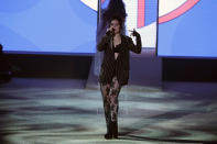 <p>Cette année, Etam a fait appel à la chanteuse britannique Charli XCX pour faire le show… </p>