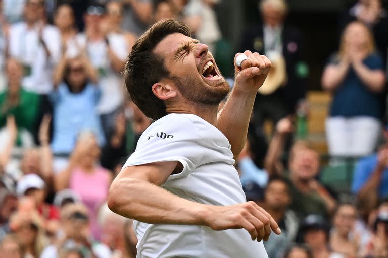 La euforia de Cameron Norrie; el pupilo del argentino Facundo Lugones ya está entre los ocho mejores de Wimbledon