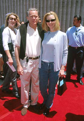 Lisa Kudrow and husband at the Westwood premiere of 20th Century Fox's Star Wars: Episode I