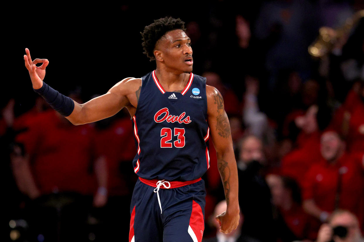 Florida Atlantic's Brandon Weatherspoon (23) celebrates against Tennessee during a Sweet 16 NCAA tournament at Madison Square Garden on March 23, 2023 in New York City. (Photo by Elsa/Getty Images)