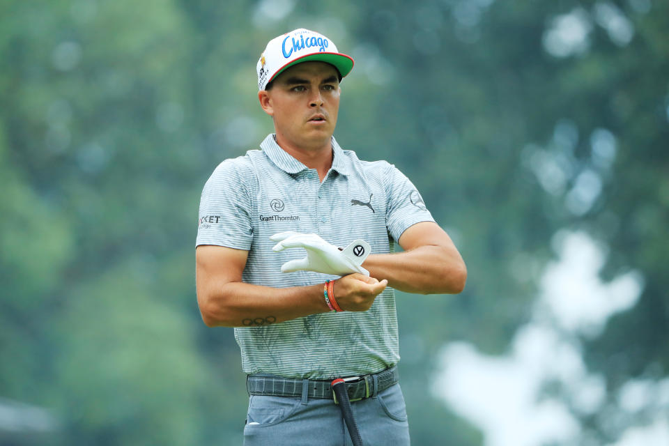 A lingering intestinal bacterial infection from his honeymoon has forced Rickie Fowler out of the Mayakoba Classic in Mexico next week.