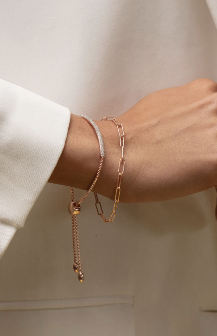 Monica Vinader Alta Textured Chain Link Bracelet in Rose Gold (Photo via Nordstrom)