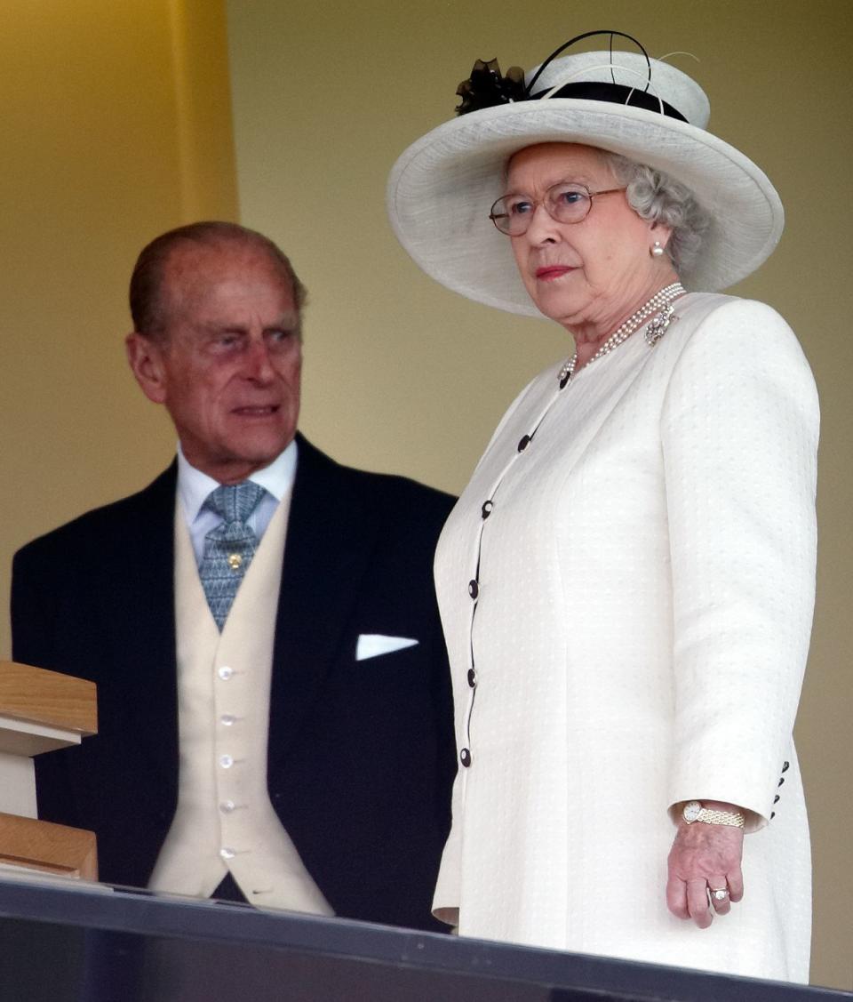 <p>Though she usually reserves her whites for official events, at the Royal Ascot in 2007, the Queen opted for this creamy shade. </p>