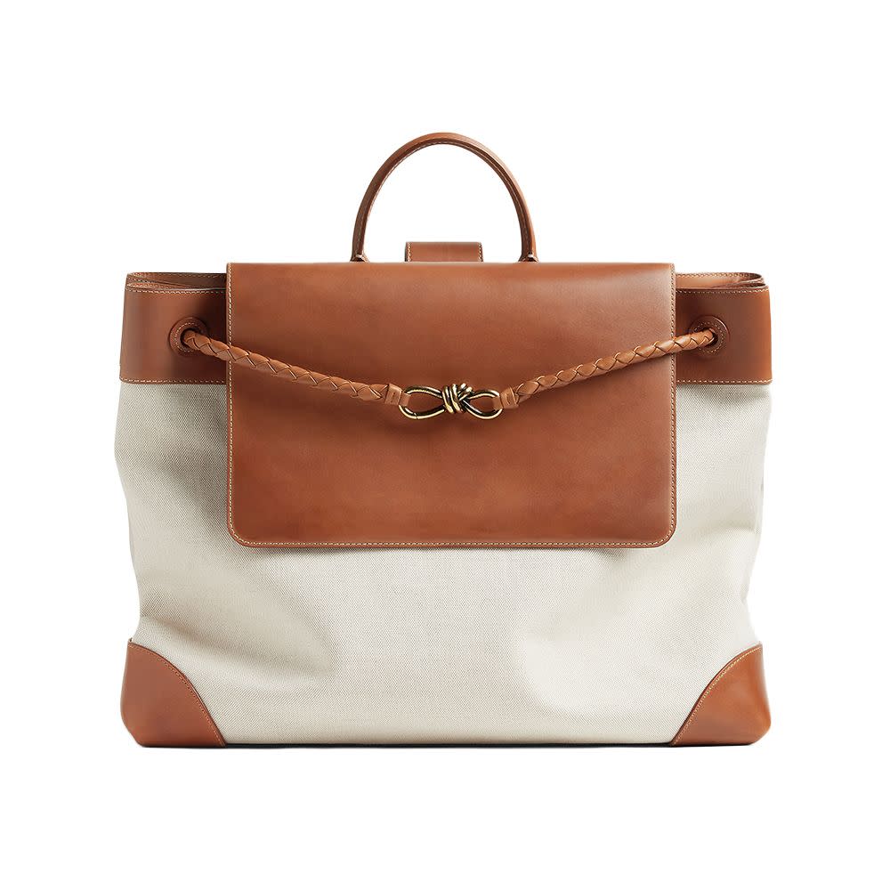 <p><a href="https://go.redirectingat.com?id=74968X1596630&url=https%3A%2F%2Fwww.bottegaveneta.com%2Fen-us%2Flarge-andiamo-backpack-natural-light-wood-789039V42E19802.html&sref=https%3A%2F%2Fwww.elle.com%2Ffashion%2Fshopping%2Fg60386746%2Fbest-leather-backpacks%2F" rel="nofollow noopener" target="_blank" data-ylk="slk:Shop Now;elm:context_link;itc:0;sec:content-canvas" class="link rapid-noclick-resp">Shop Now</a></p><p>Large Andiamo Backpack</p><p>Bottega Veneta</p><p>$8100.00</p>