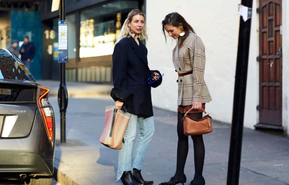 Street-style influencers Irina and Lydia.