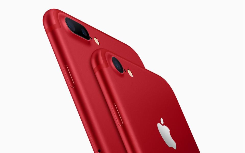 <em>iPhone 7 (PRODUCT) RED Special Edition</em>