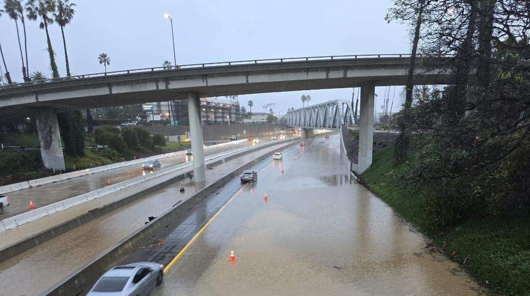 Heavy rain pours down on US-101 in Ventura, California on Monday morning (California Department of Transportation)