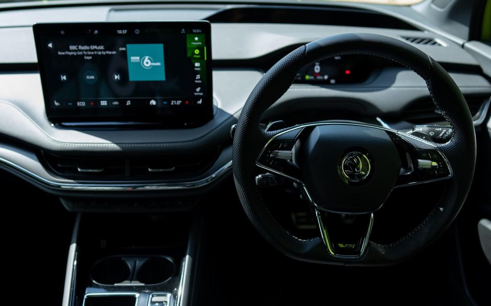 The 5.3-inch screen for the speedometer is small by today's standards