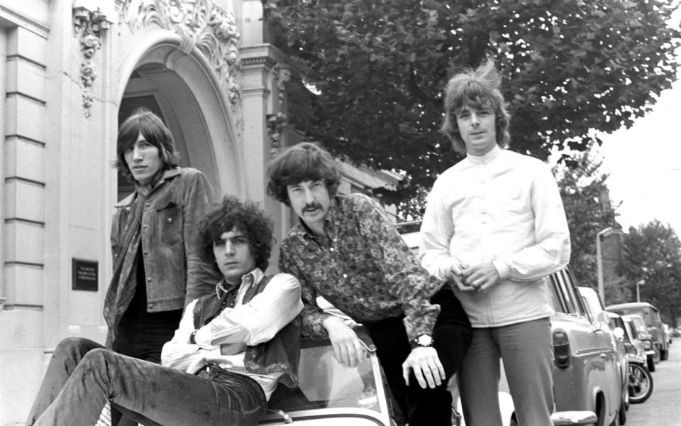 Roger Waters, Syd Barrett, Nick Mason and Richard Wright in London, 1967 - Chris Walter