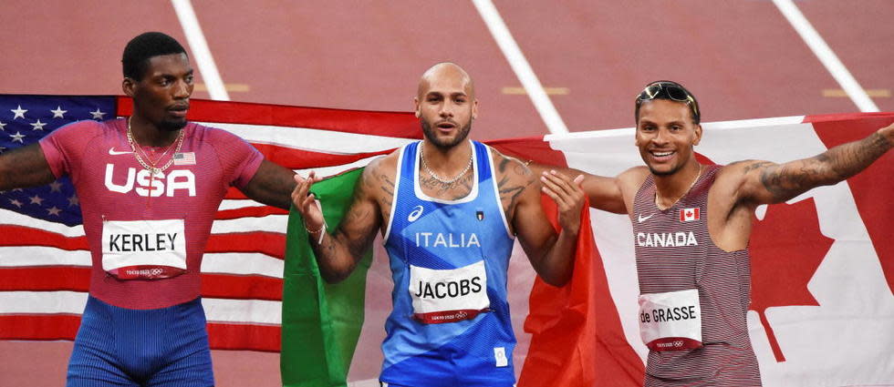 Les gagnants de ce 100 mètres des Jo de Tokyo : Fred Kerley, Lamont Marcell Jacobs et Andre De Grasse.
