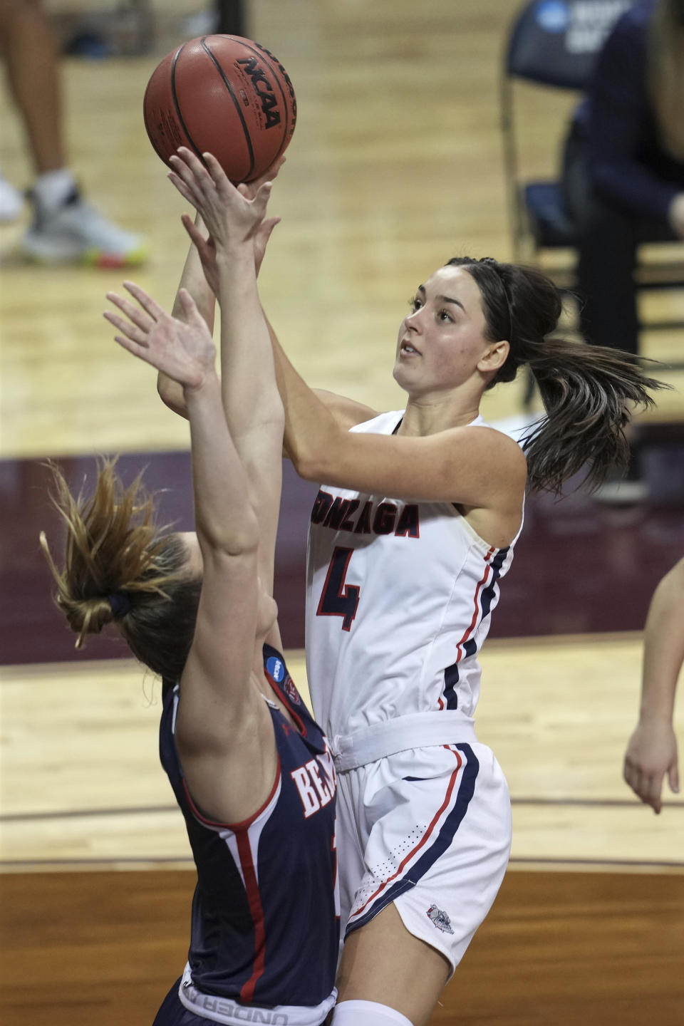 Gonzaga's LeeAnne Wirth (4) shoots against Belmont's Allison Luly, left, during the first half of a college basketball game in the first round of the women's NCAA tournament at the University Events Center in San Marcos, Texas, Monday, March 22, 2021. (AP Photo/Chuck Burton)