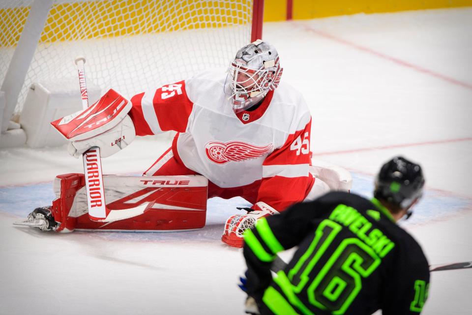 Dallas Stars center Joe Pavelski (16) scores a goal against Detroit Red Wings goaltender Jonathan Bernier (45) during the first period  Jan. 28, 2021, at the American Airlines Center in Dallas, Texas.