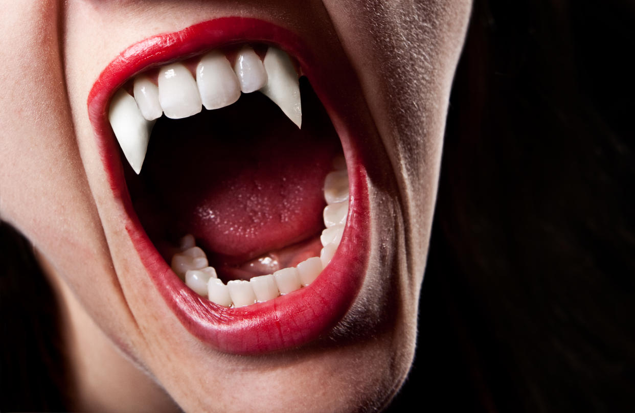 Dentists are warning people against this dangerous hack. (Photo: Getty Images)