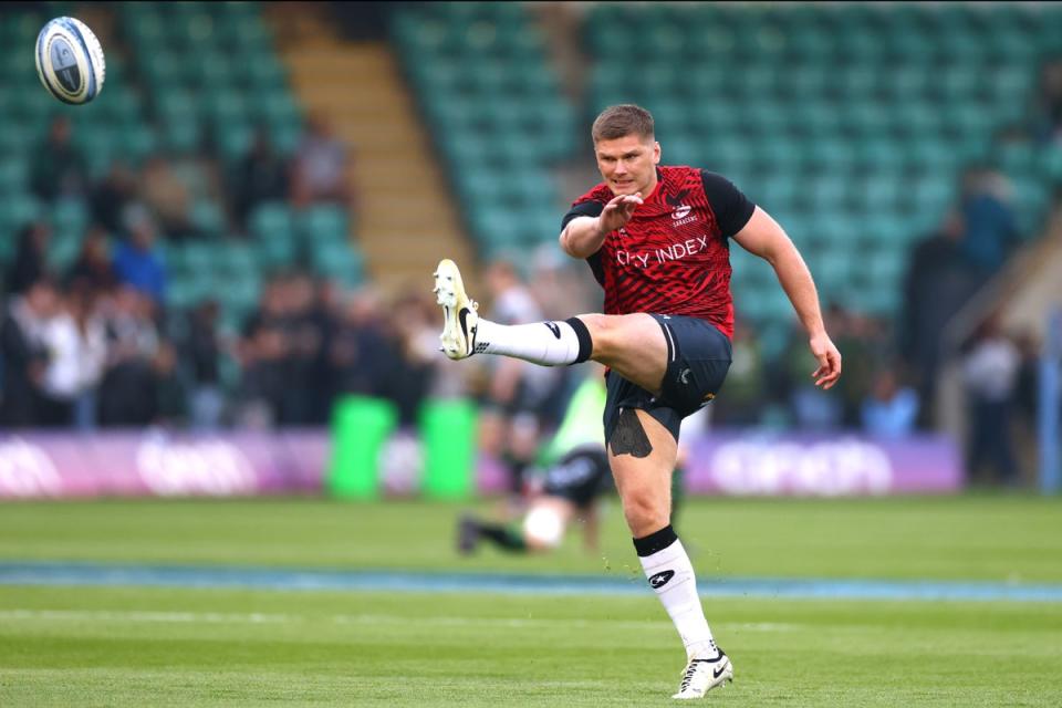 Owen Farrell was forced to kick left footed with his right thigh strapped (Getty Images)