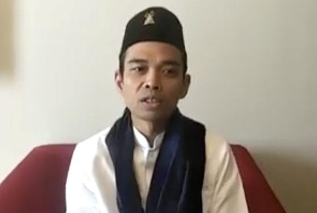  Indonesian preacher Abdul Somad Batubara. (SCREENSHOT: YouTube)