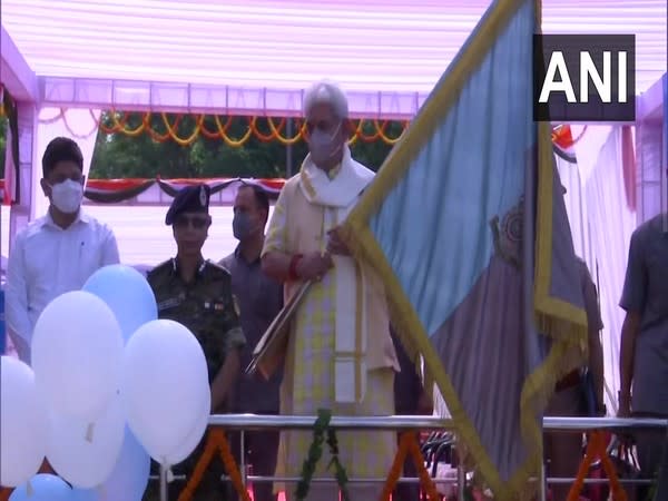 J-K LG Manoj Sinha flagging off CRPF's cycle rally from GC CRPF, Jammu (Photo/ANI)