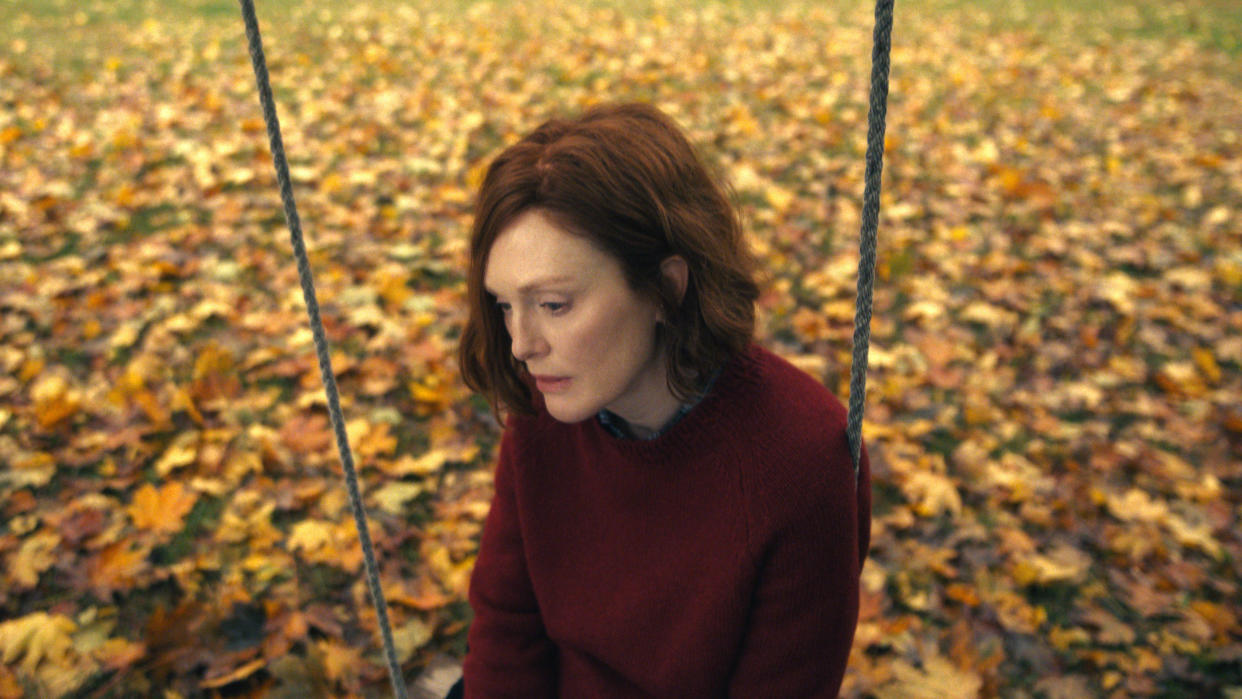 Julianne Moore plays the lead role in 'Lisey's Story'. (Apple TV+)