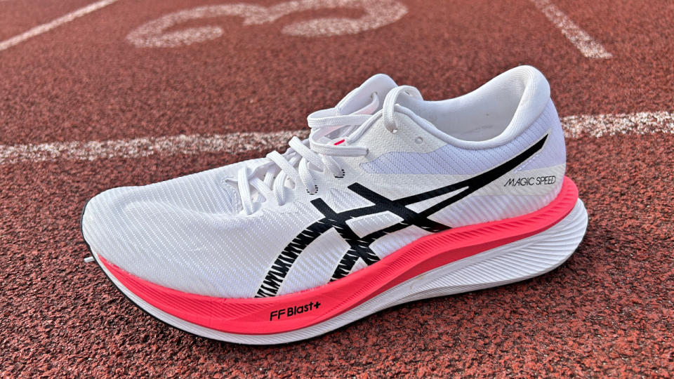 Asics Magic Speed 3