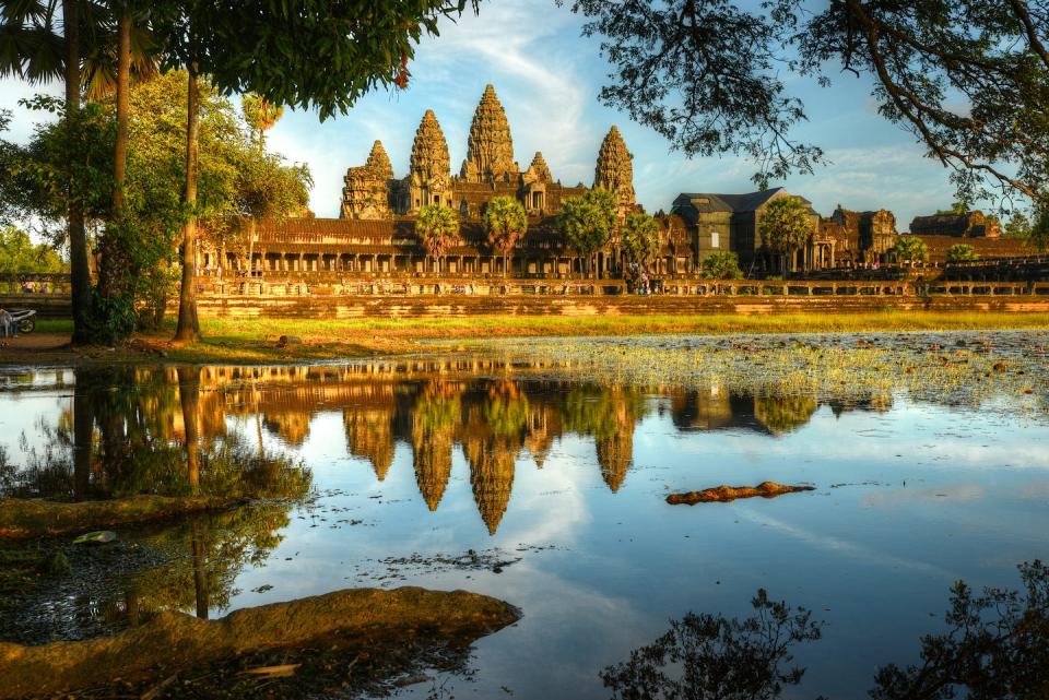 the exterior view of angkor wat