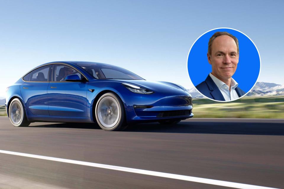 Christoph Keese besitzt ein Tesla Model 3 (Symbolbild). - Copyright: Tesla/ picture alliance / Frank May/ Collage: Dominik Schmitt