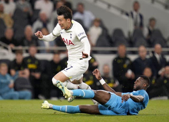 Chancel Mbemba brings down Son Heung-min