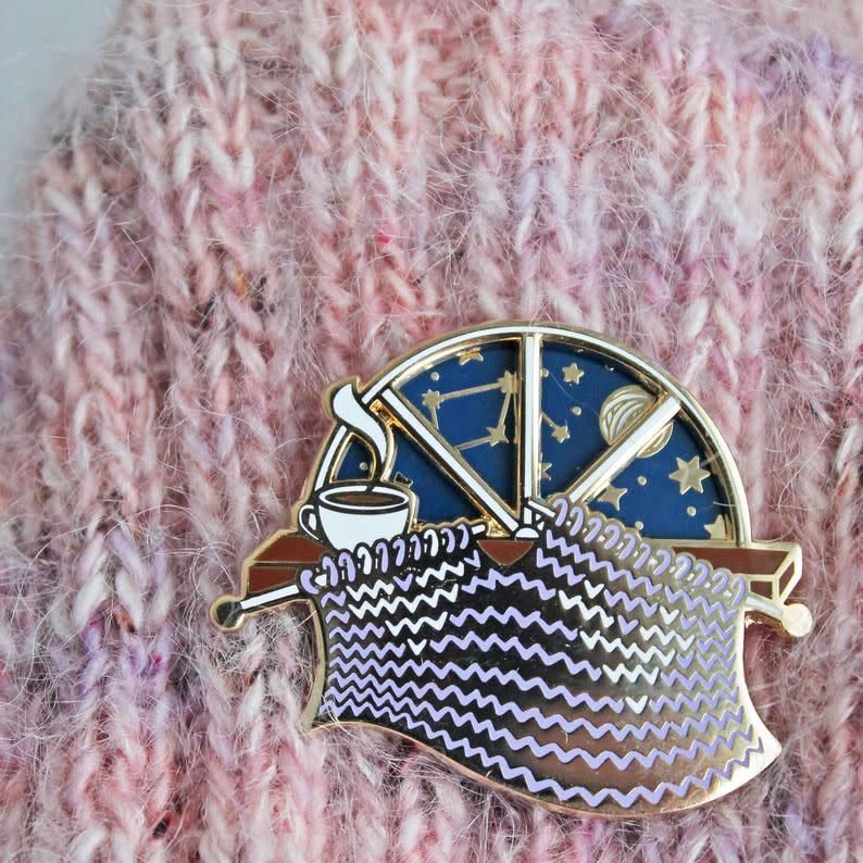 17) Knitting 'All Day and Night' Spinner Pin