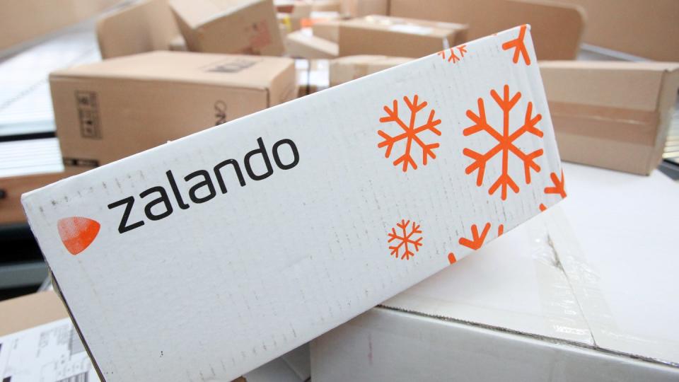 Zalando macht nach wie vor einen Großteil des Umsatzes mit Kundenbestellungen.