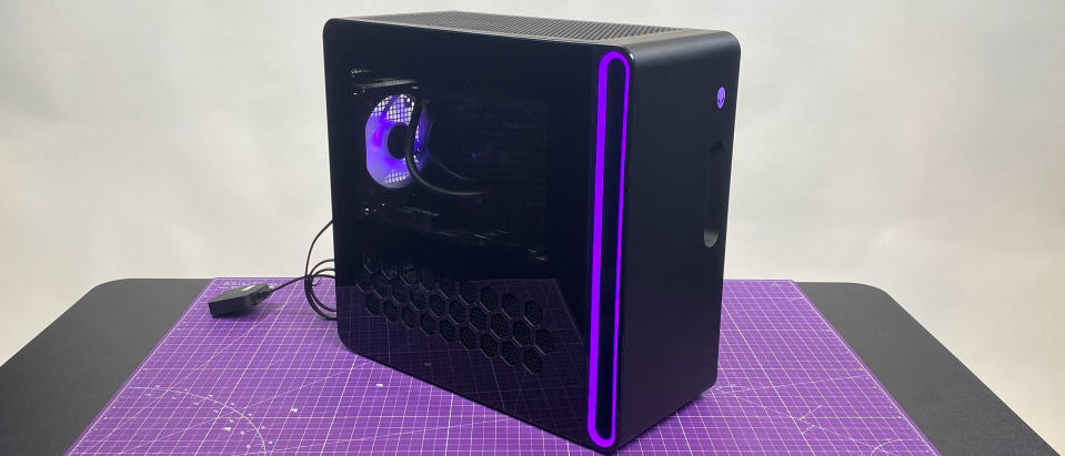  Alienware Aurora R16. 