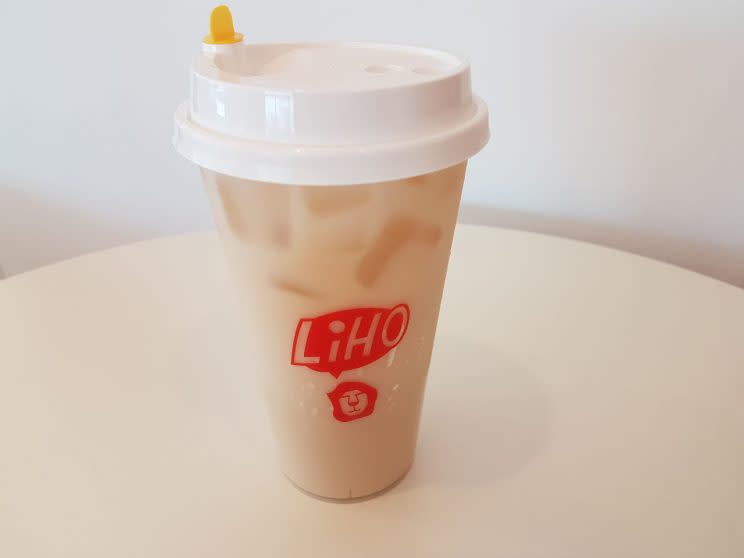 LiHO’s most popular drink is its Milk Guan Yin Tea. (Photo: Audrey Kang/Yahoo Lifestyle Singapore)