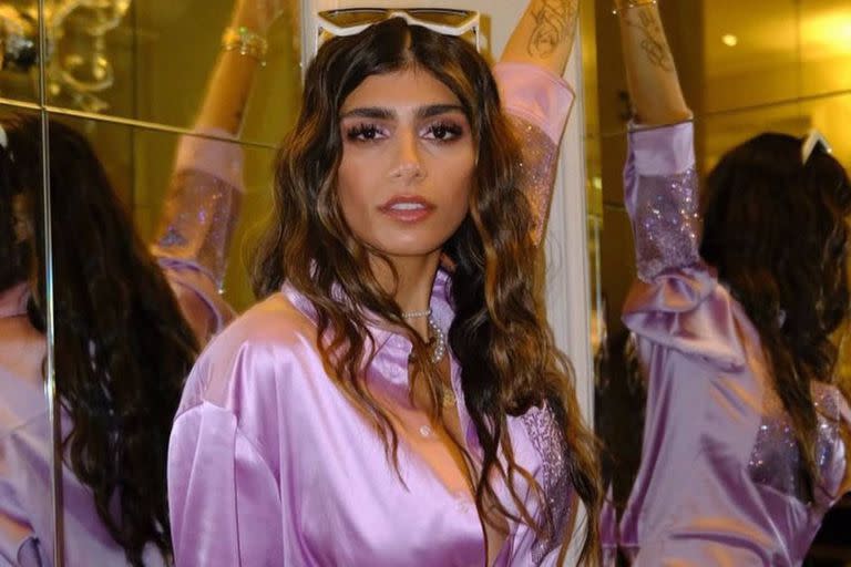 La modelo e influencer Mia Khalifa contó que en su cuenta de OnlyFans tiene un método para "estafar" a los abonados que no respetan sus límites