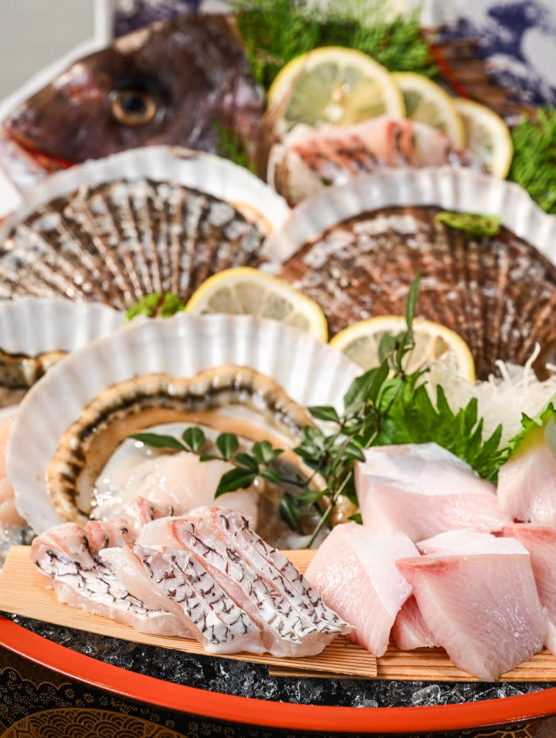 ▲1/16至2月中，爭鮮旗下品牌餐廳有望吃到JFOODO的日本3大開運魚。（圖／JFOODO提供）