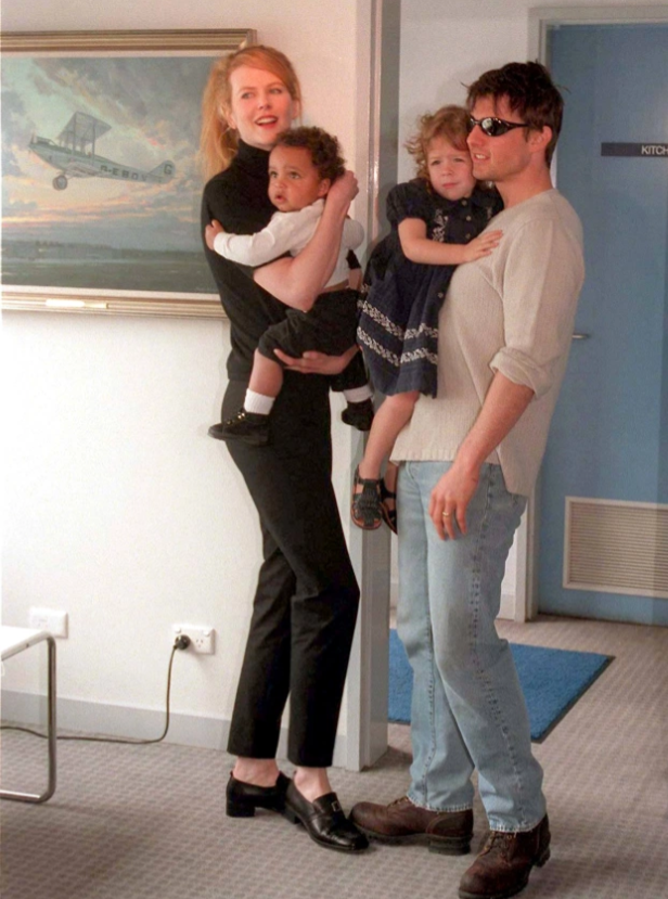 Nicole Kidman and Tom Cruise with kids bella and connor