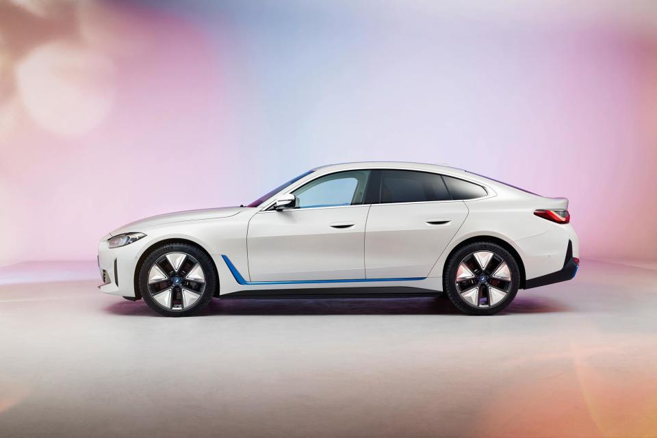 <p>BMW shows off its production i4 electric sedan for the first time</p>
