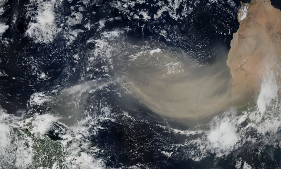 (NASA) 'Godzilla' Saharan Air Layer dust storm June 2020