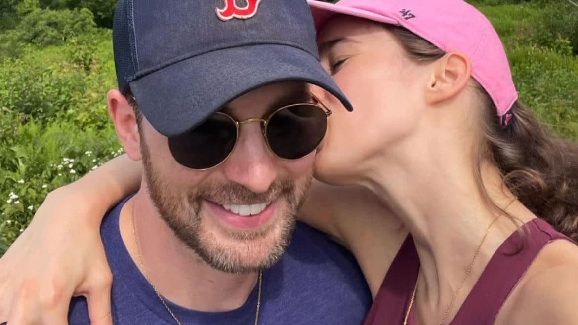 chris evans and alba baptista