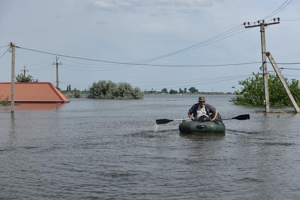 People were evacuated on June 8, 2023, from the flooded residential areas in the Kherson region following the collapse of the Kakhovka dam. <a href="https://www.gettyimages.com/detail/news-photo/people-are-being-evacuated-from-the-flooded-residential-news-photo/1258638848" rel="nofollow noopener" target="_blank" data-ylk="slk:Stringer/Anadolu Agency via Getty Images;elm:context_link;itc:0;sec:content-canvas" class="link ">Stringer/Anadolu Agency via Getty Images</a>