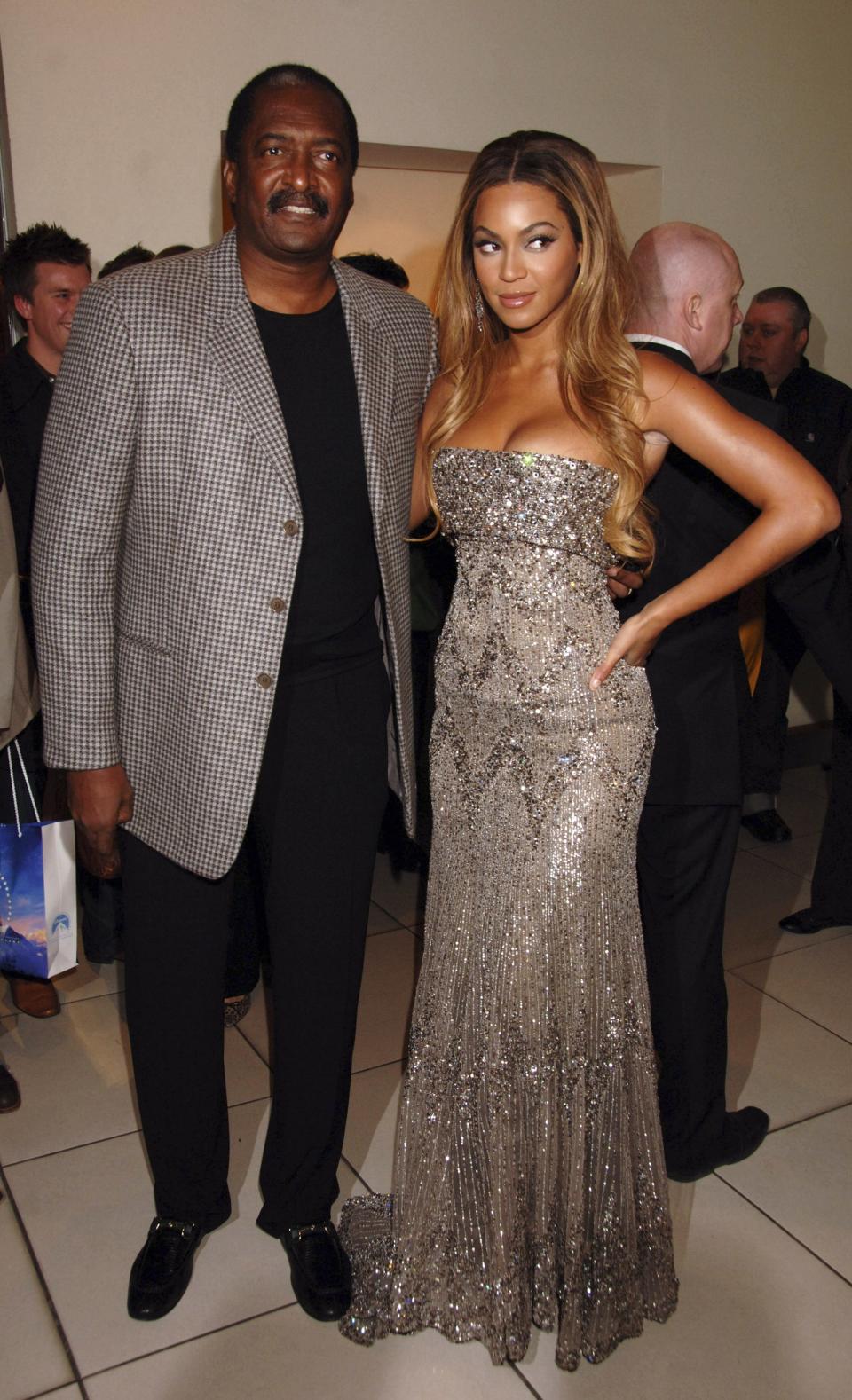 LONDON - JANUARY 21:  (EMBARGOED FOR PUBLICATION IN UK TABLOID NEWSPAPERS UNTIL 48 HOURS AFTER CREATE DATE AND TIME)  Beyonce Knowles and her father Matthew Knowles arrive at the UK film premiere of 'Dreamgirls,' held at Odeon Leicester Square on January 21, 2007 in London, England.  (Photo by Dave M. Benett/Getty Images)