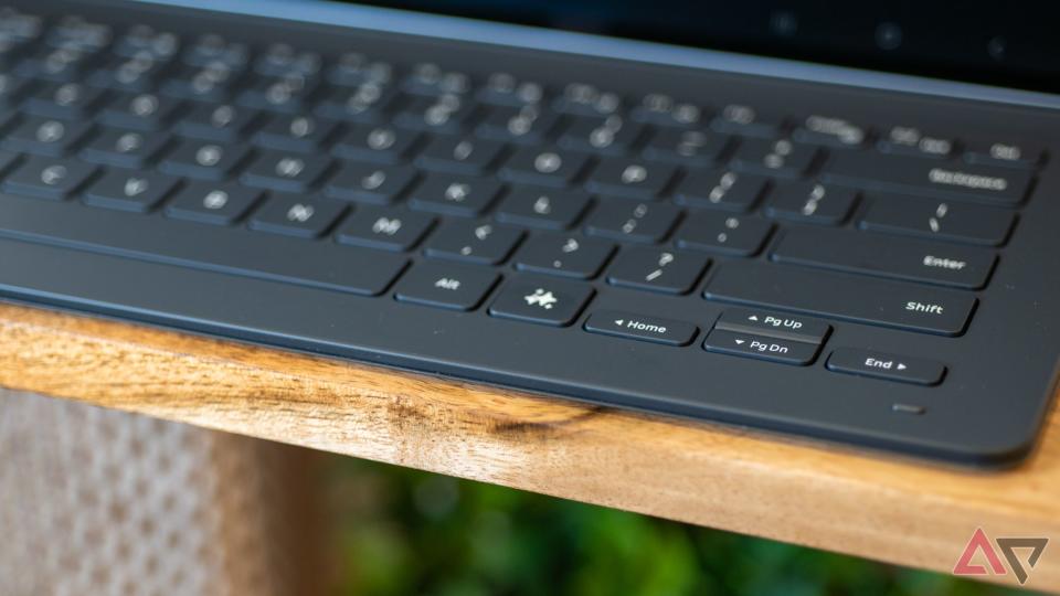 Galaxy AI key on the Samsung Galaxy Tab S10 keyboard accessory