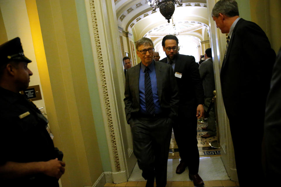 Microsoft co-founder Bill Gates walks through U.S. Capitol in Washington, U.S. March 21, 2017.  REUTERS/Jonathan Ernst