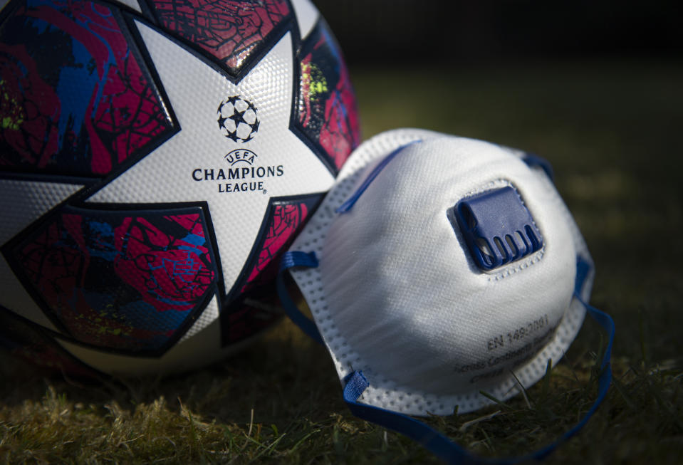 Die Champions League mit Atemmaske? Wohl eher nicht. (Bild: Getty Images)