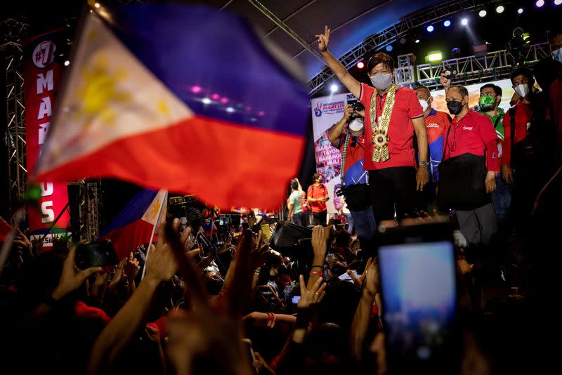 FILE PHOTO: Ferdinand Marcos Jr., son of late dictator Ferdinand Marcos, campaigns for presidency